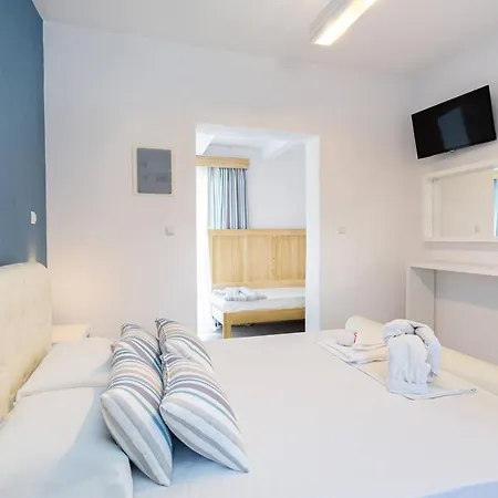 Apart Otel Alexa's Sunny Days