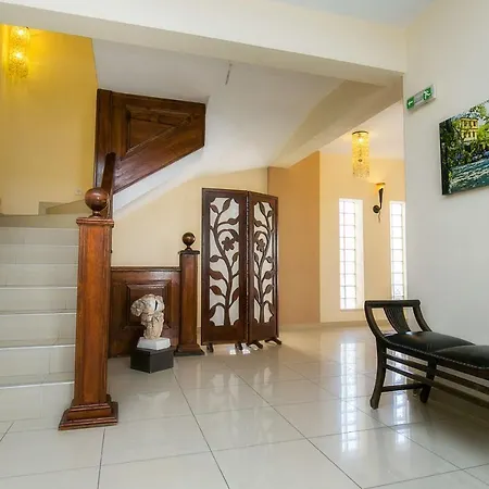 Alexa's Sunny Days Apart Otel