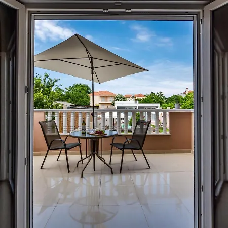 Apart Otel Alexa's Sunny Days 4*