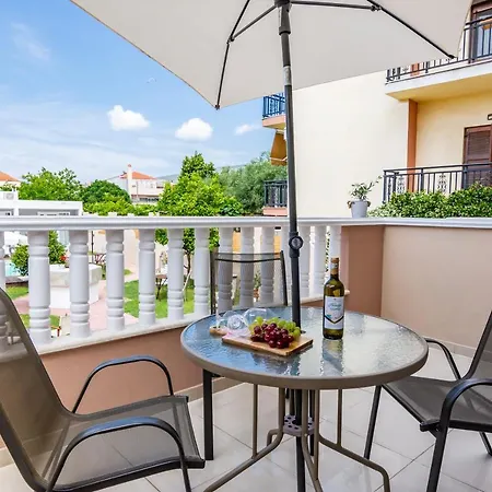 Apart Otel Alexa's Sunny Days 4*