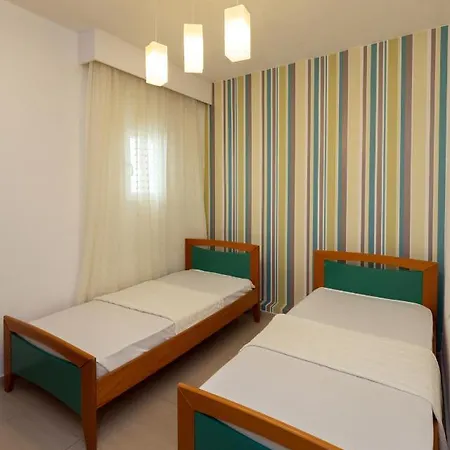 Alexa's Sunny Days Apart Otel