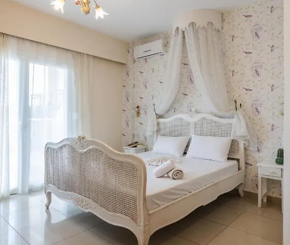 Alexa's Sunny Days Aparthotel 4*